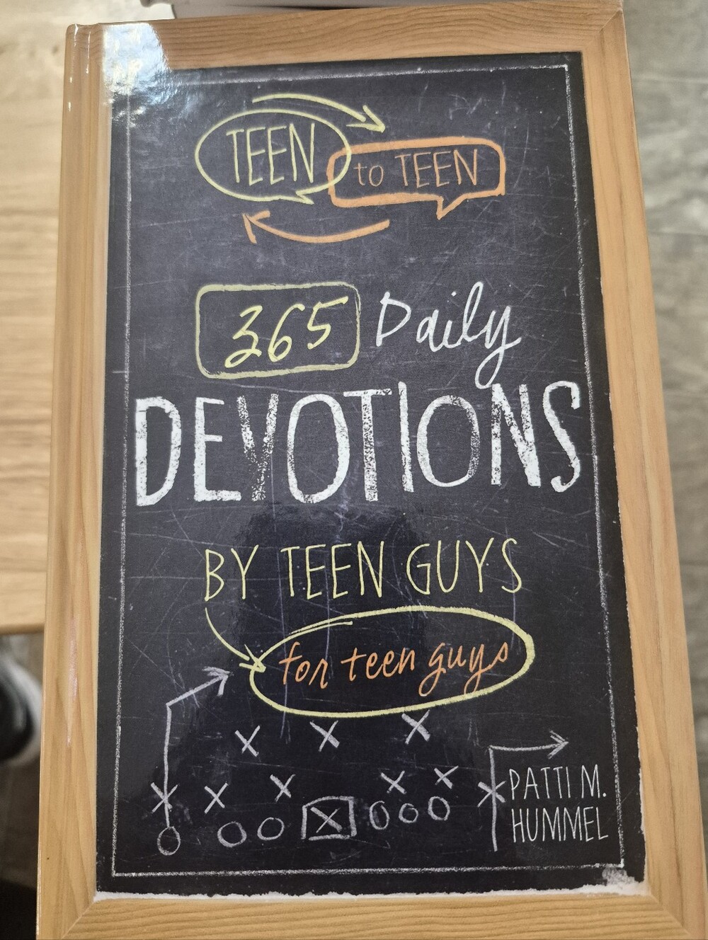 Daily Devotions BOOK FOR TEEN BOYS